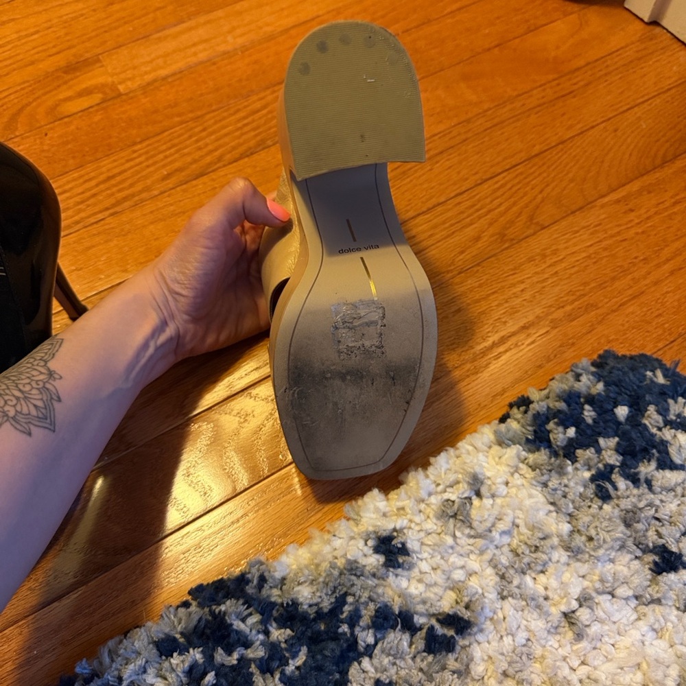 Dolce Vita Nude/Tan Crisscross Square-Toe Slide Mules - Picture 4 of 4